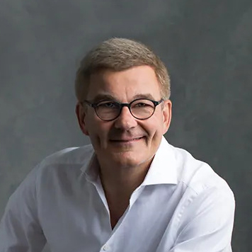 Pieter de Vries author img