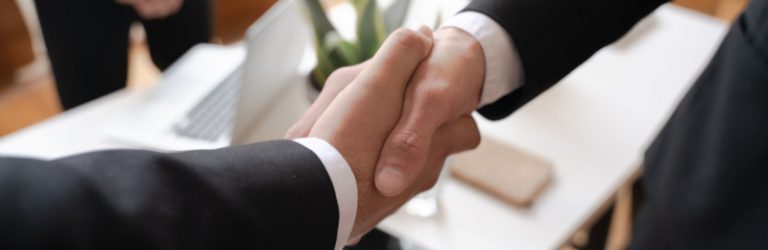 Bedrijf kopen via holding
